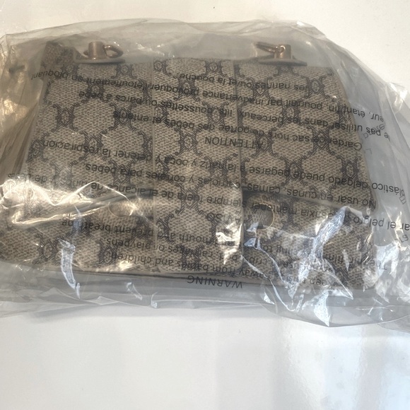 Vegan mini crossbody, NEW - Picture 5 of 5